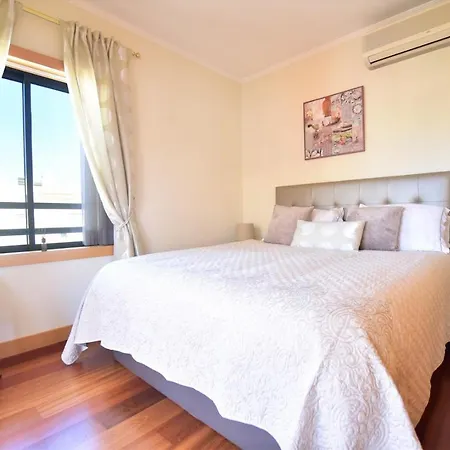 50 Penthouse Seaview Swiming Pool New Town *